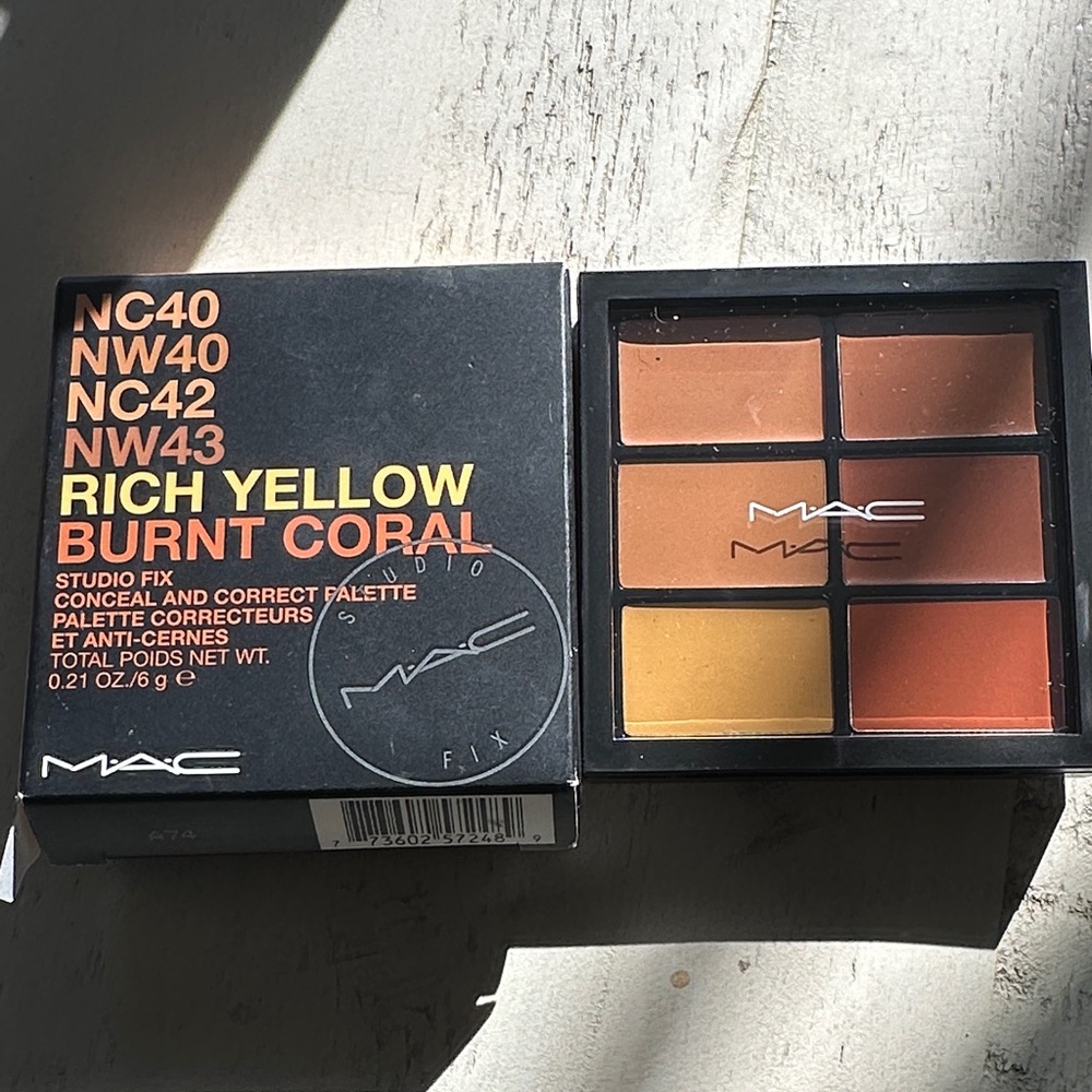 MAC Cosmetics Studio Fix Palette - conceal and correct Rich Yellow & Burnt Coral